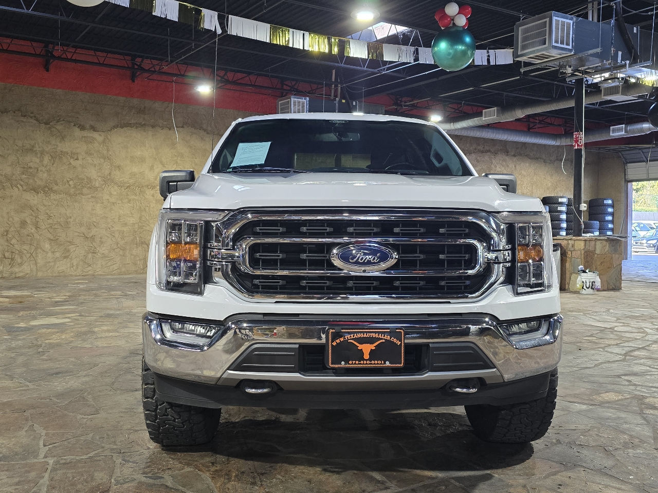 Ford F-150 4WD SuperCrew 139" XLT 2021