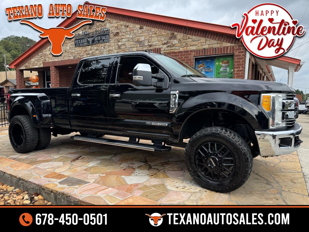 2017 Ford Super Duty F-350 DRW Lariat 4WD Crew Cab 8' Box