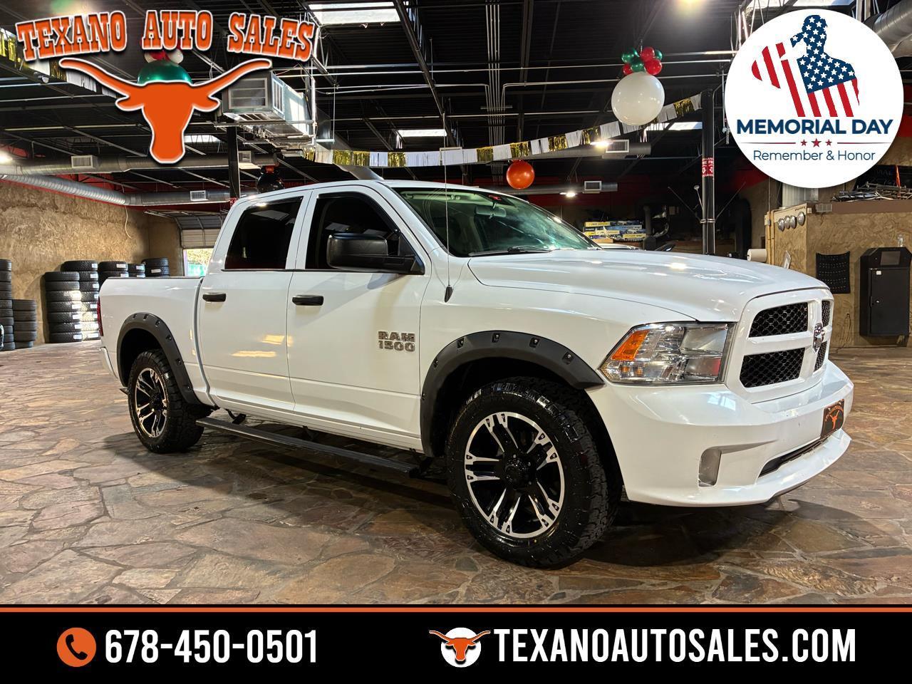 2017 RAM 1500 Express 4x4 Crew Cab 5'7's photo