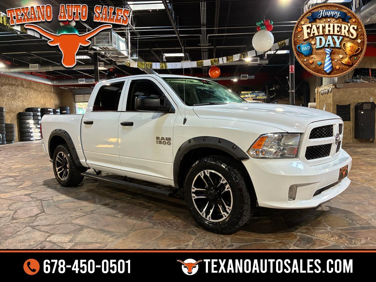2017 RAM 1500 Express 4x4 Crew Cab 5'7's photo