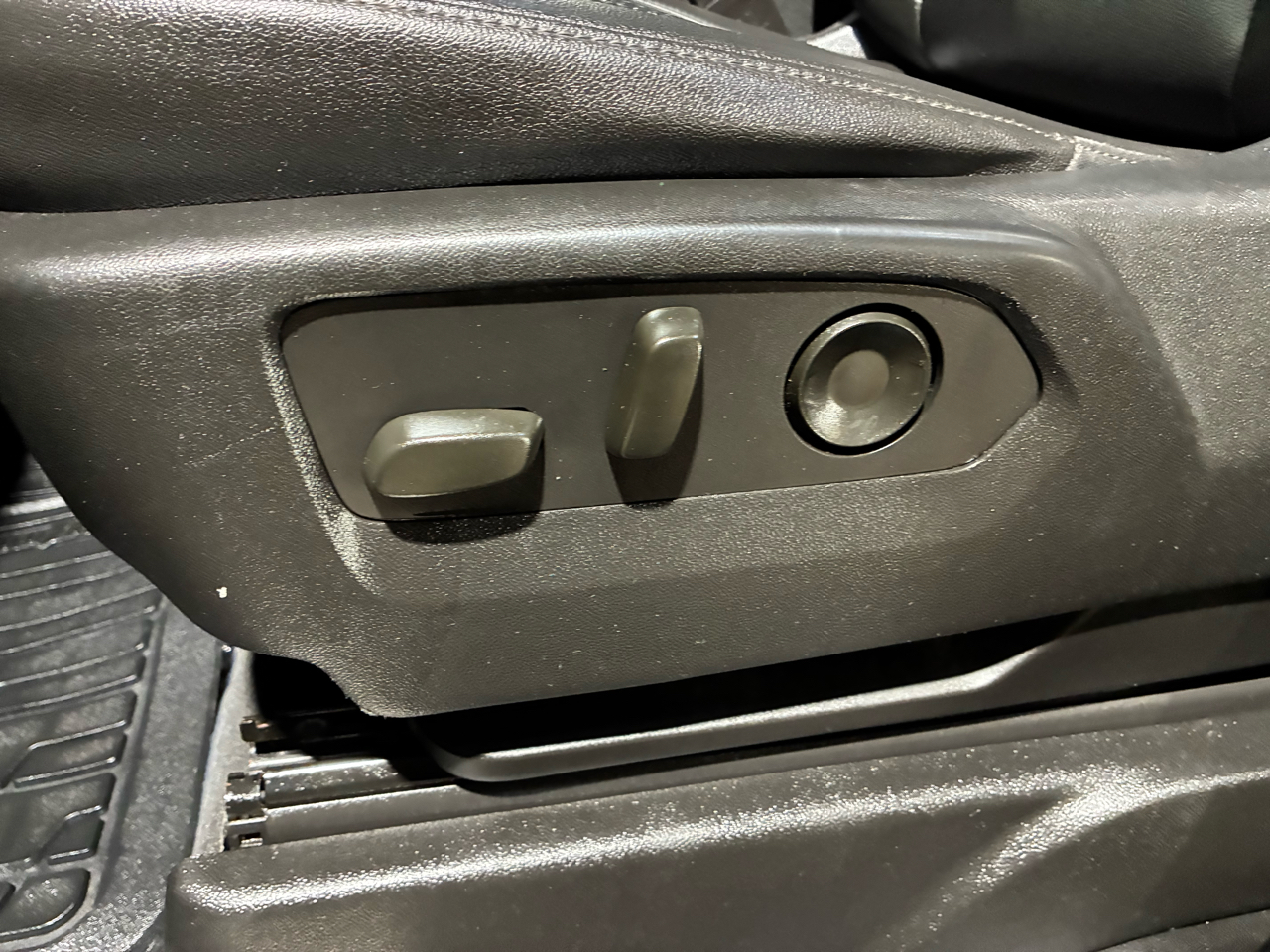 Chevrolet Tahoe 4WD 4dr Z71 2021