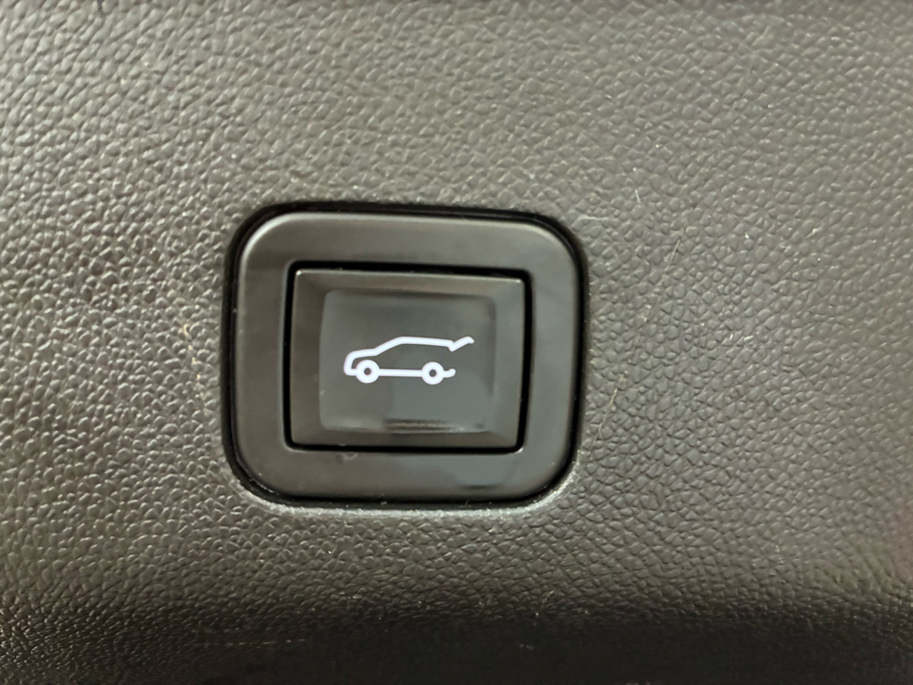 Chevrolet Tahoe 4WD 4dr Z71 2021