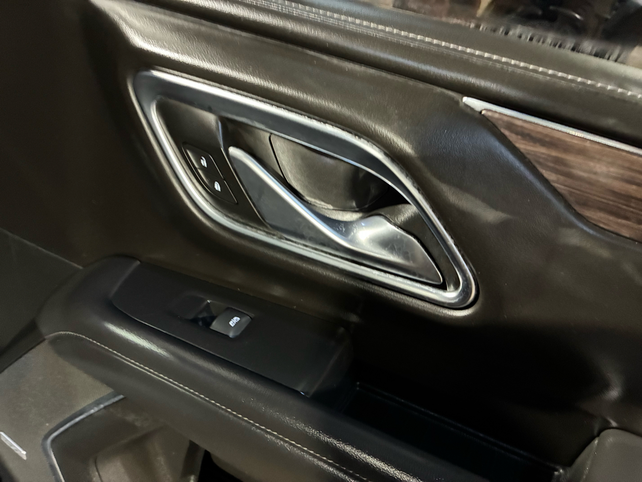 Chevrolet Tahoe 4WD 4dr Z71 2021