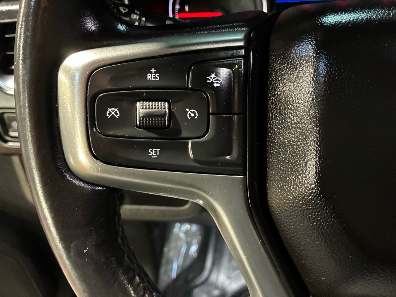 Chevrolet Tahoe 4WD 4dr Z71 2021