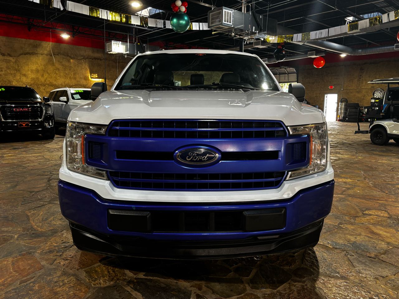 Ford F-150 2WD Reg Cab 122.5" XLT 2018