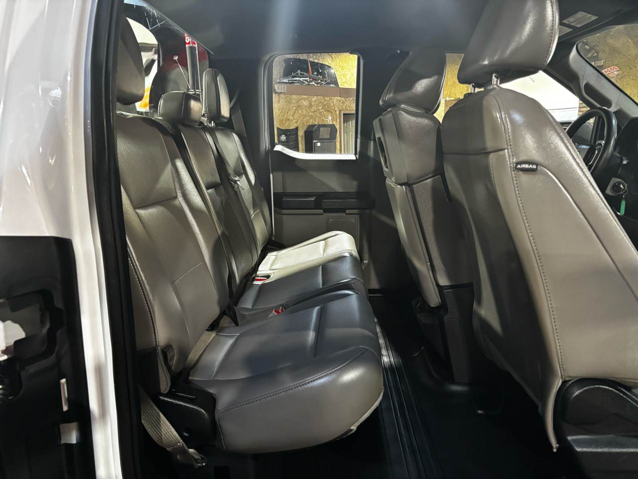 Ford F-150 2WD Reg Cab 122.5" XLT 2018