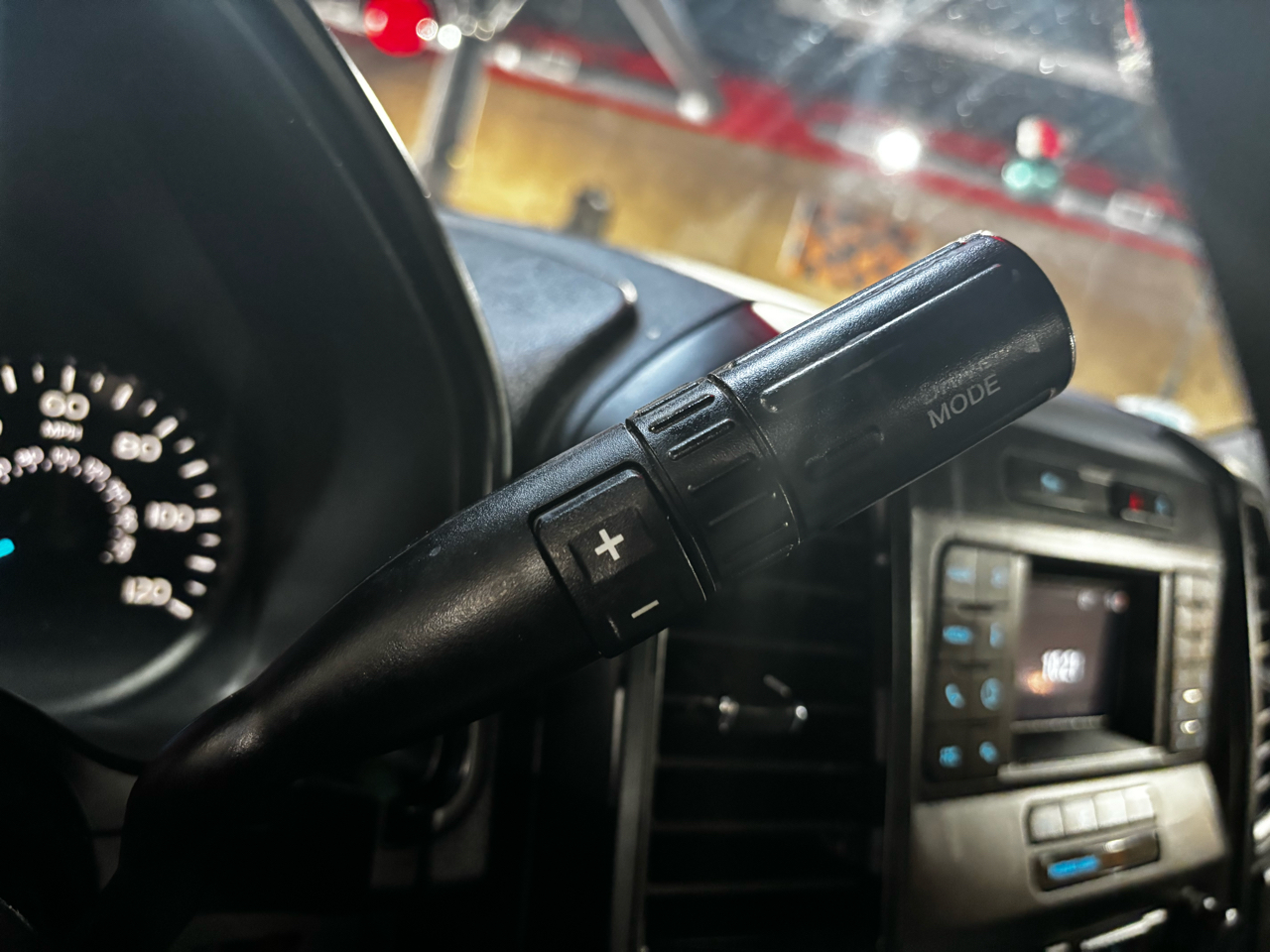 Ford F-150 2WD Reg Cab 122.5" XLT 2018