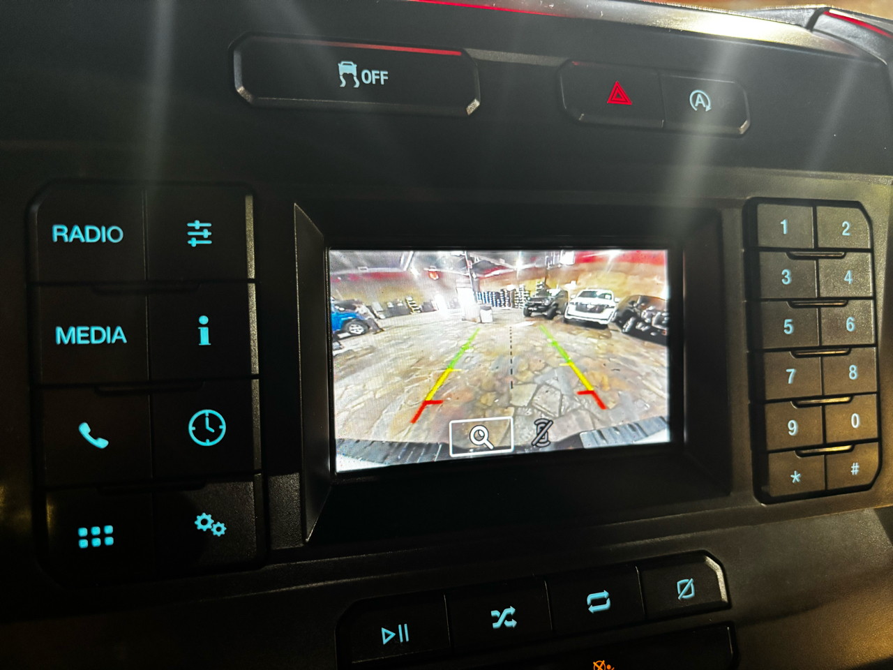 Ford F-150 2WD Reg Cab 122.5" XLT 2018
