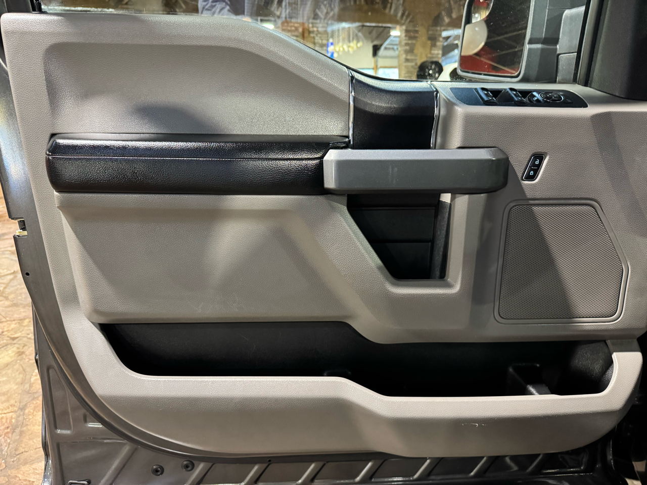 Ford F-150 2WD SuperCrew 157" King Ranch 2016