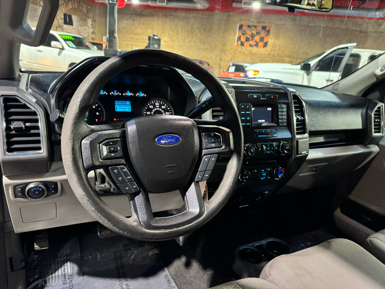 Ford F-150 2WD SuperCrew 157" King Ranch 2016