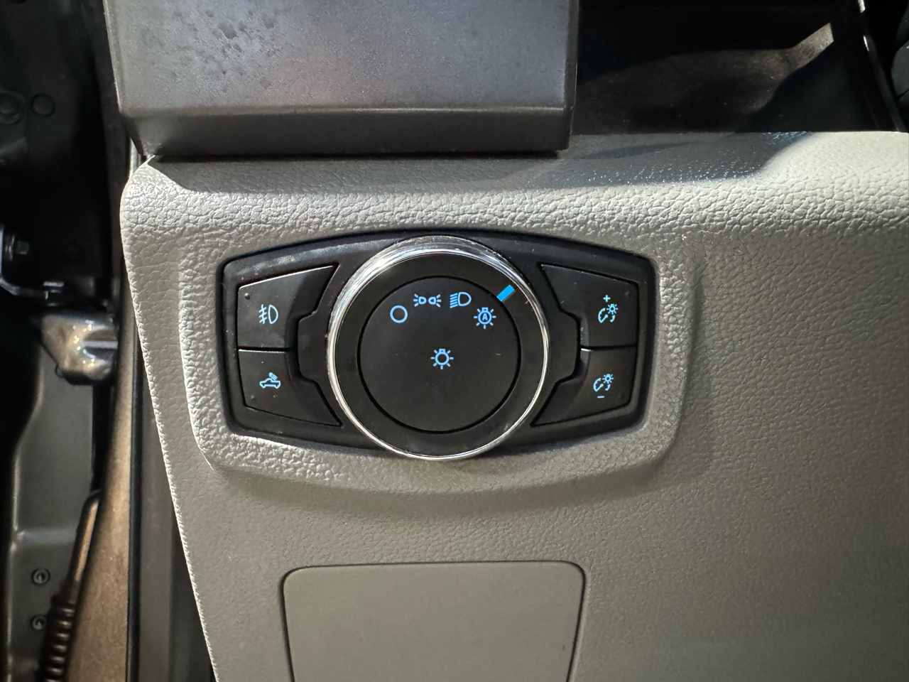Ford F-150 2WD SuperCrew 157" King Ranch 2016