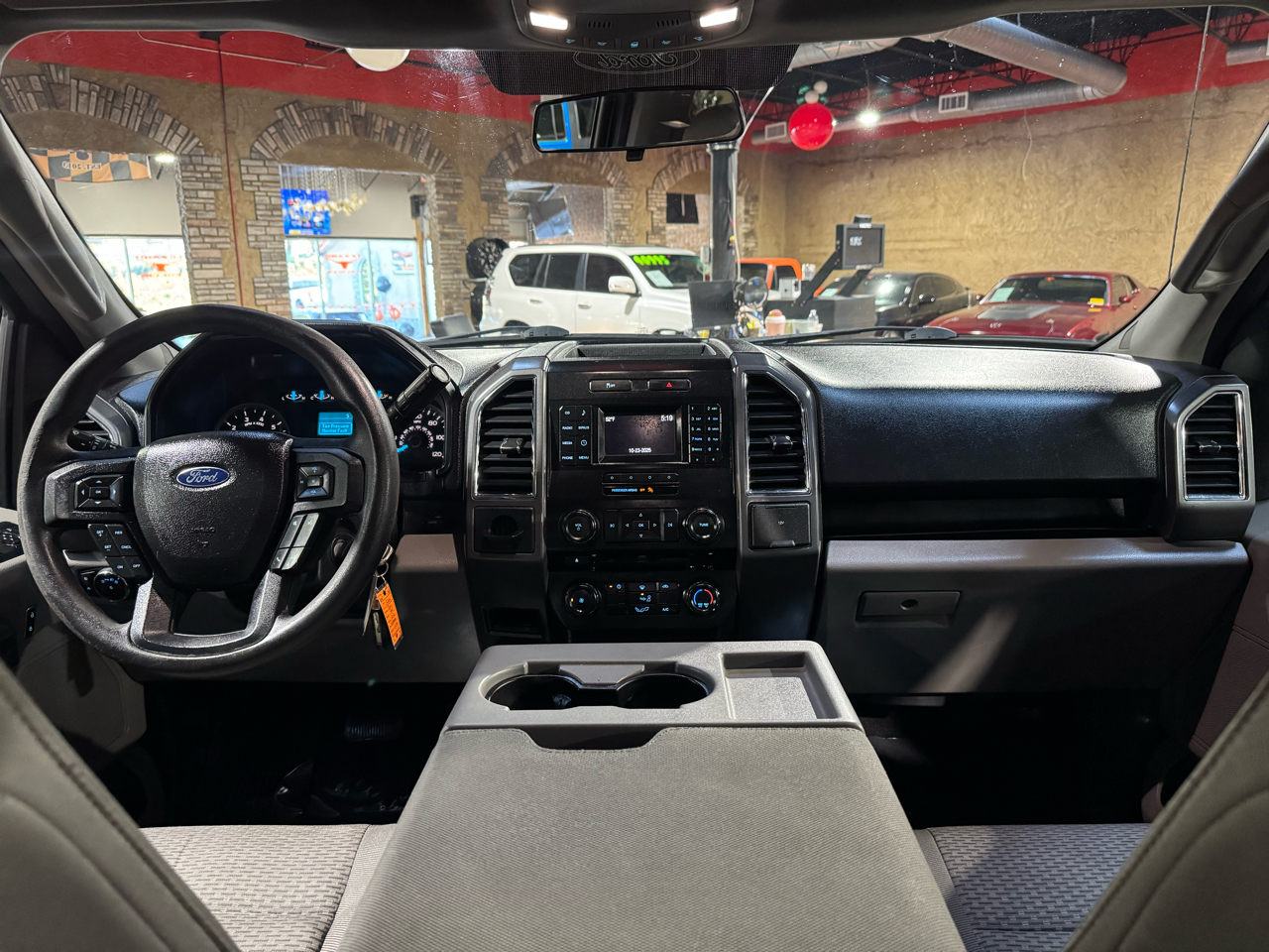 Ford F-150 2WD SuperCrew 157" King Ranch 2016