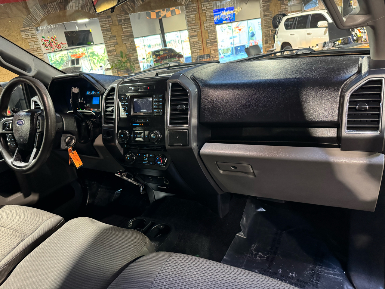Ford F-150 2WD SuperCrew 157" King Ranch 2016