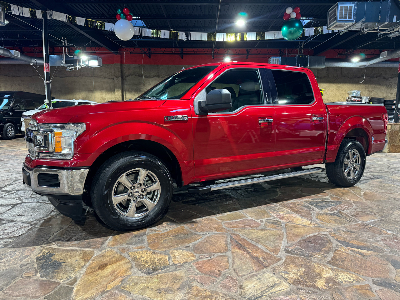 Ford F-150 2WD SuperCrew 139" XLT 2020