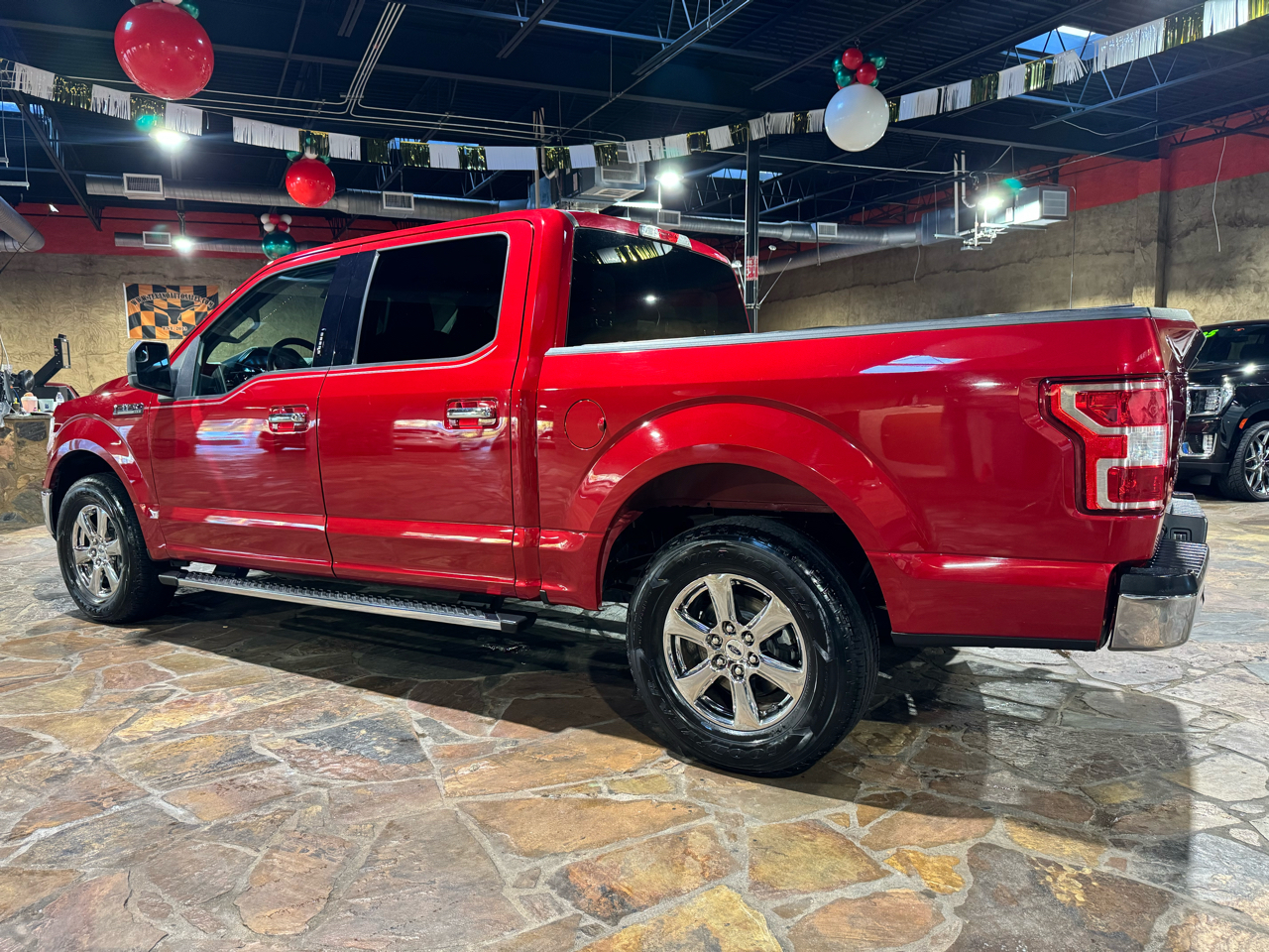 Ford F-150 2WD SuperCrew 139" XLT 2020