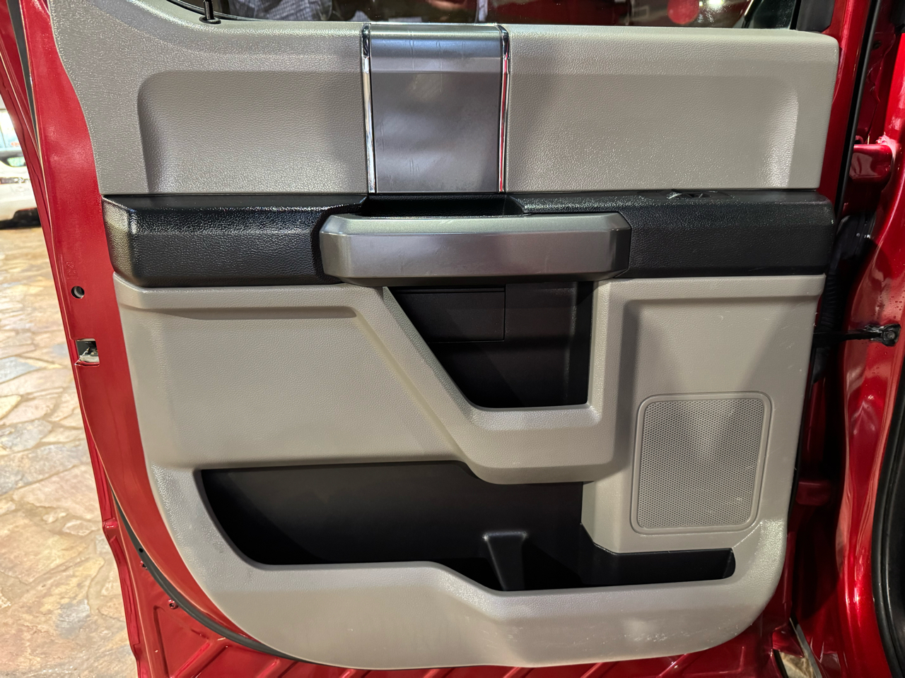 Ford F-150 2WD SuperCrew 139" XLT 2020