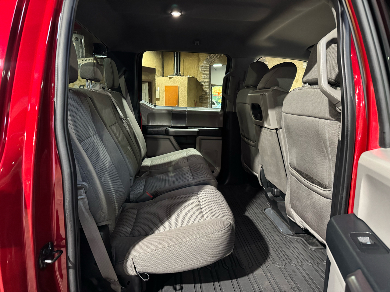 Ford F-150 2WD SuperCrew 139" XLT 2020