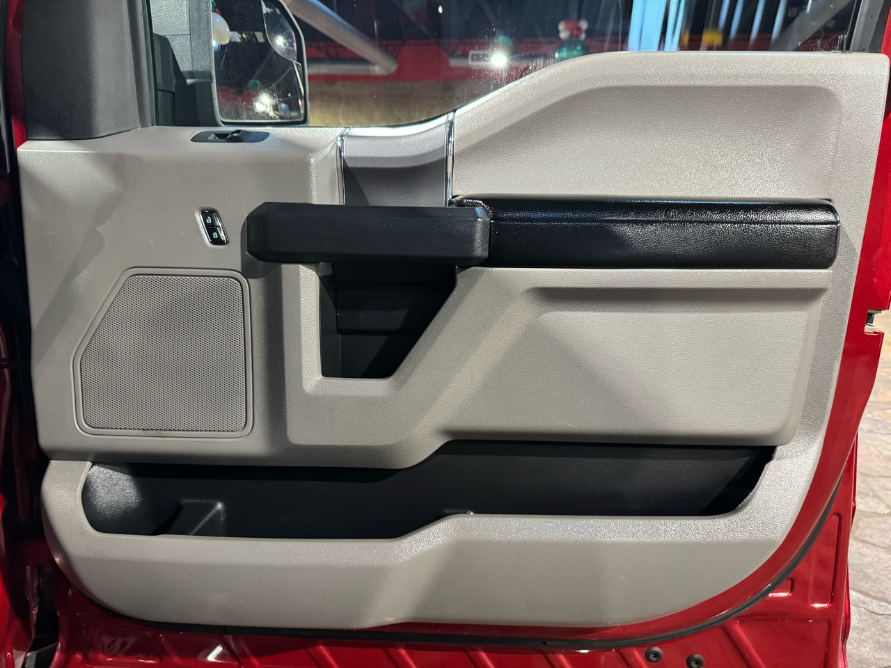 Ford F-150 2WD SuperCrew 139" XLT 2020