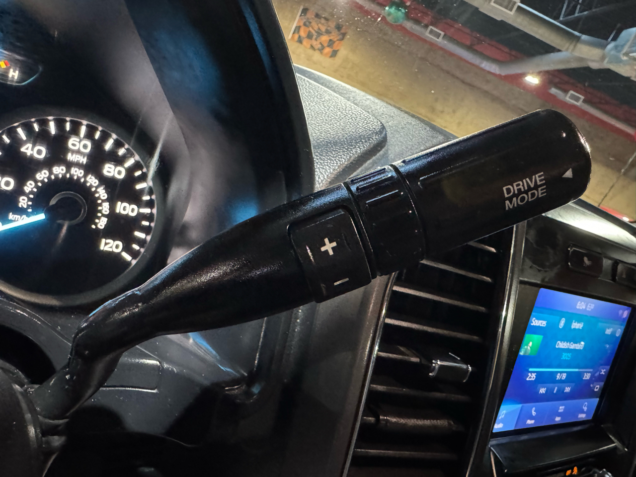 Ford F-150 2WD SuperCrew 139" XLT 2020