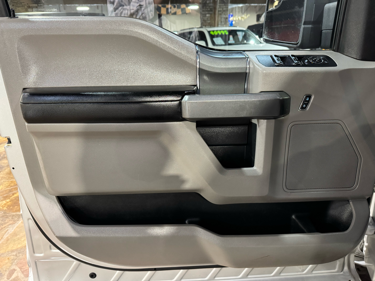 Ford F-150 2WD SuperCrew 157" XLT 2015