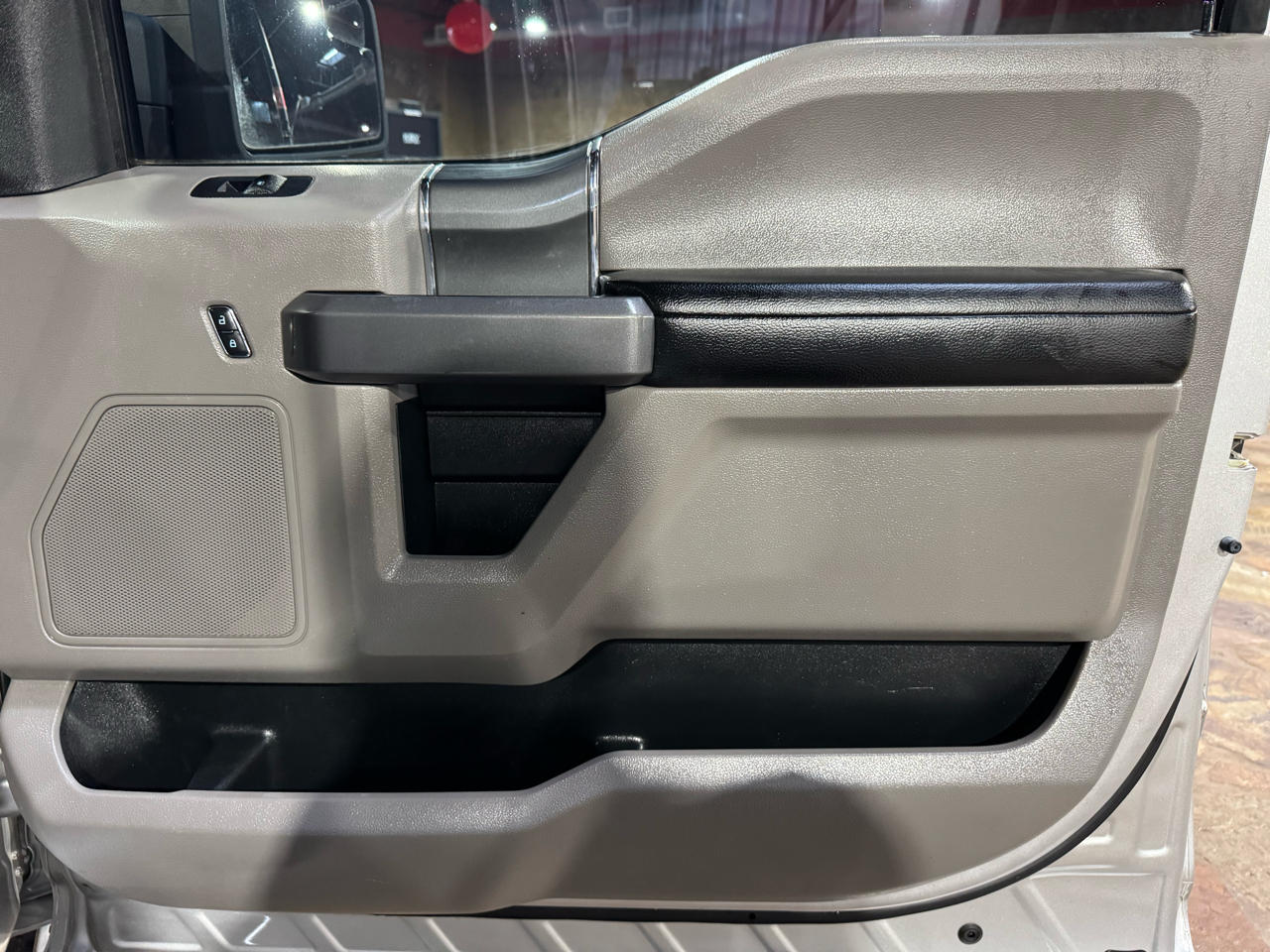 Ford F-150 2WD SuperCrew 157" XLT 2015