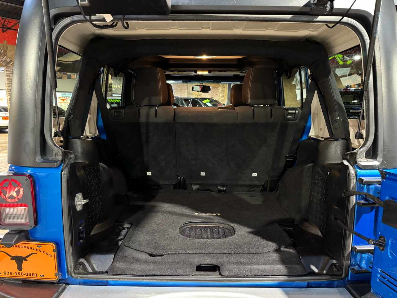 Jeep Wrangler Unlimited 4WD 4dr Sahara 2015