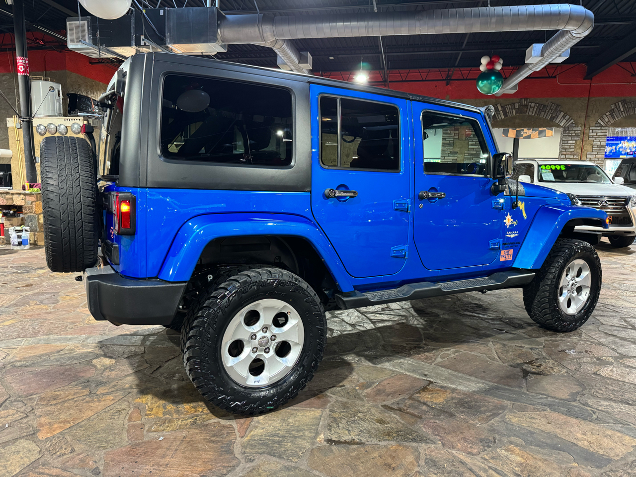 Jeep Wrangler Unlimited 4WD 4dr Sahara 2015