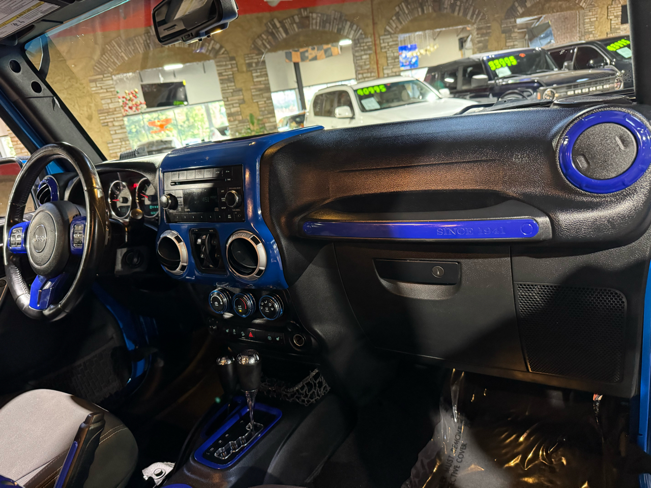 Jeep Wrangler Unlimited 4WD 4dr Sahara 2015