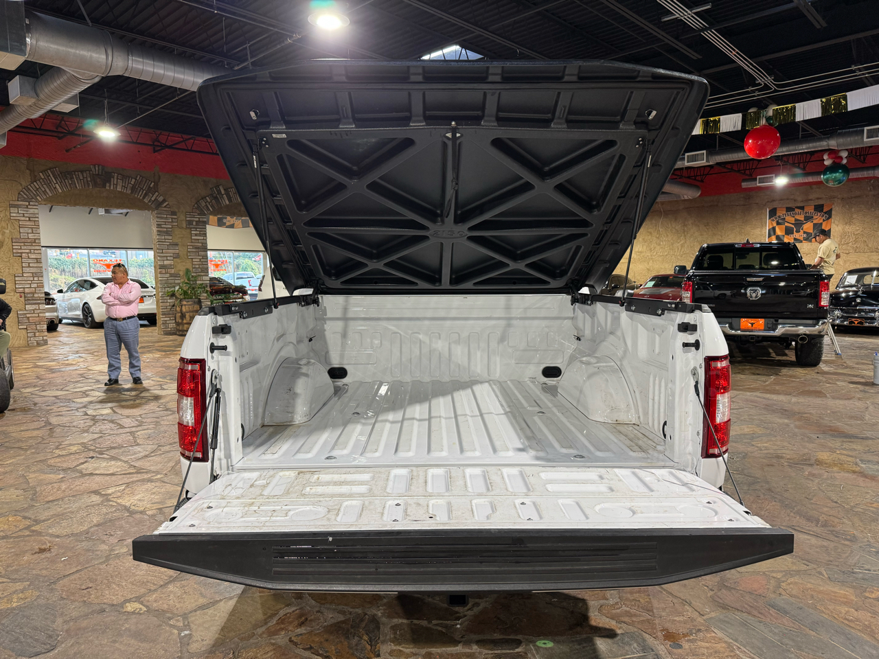 Ford F-150 2WD SuperCrew 145" STX 2020