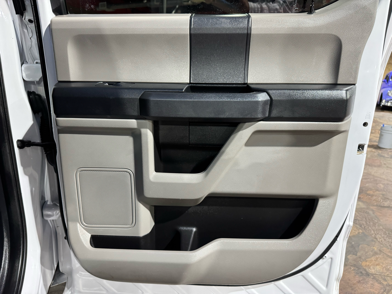 Ford F-150 2WD SuperCrew 145" STX 2020