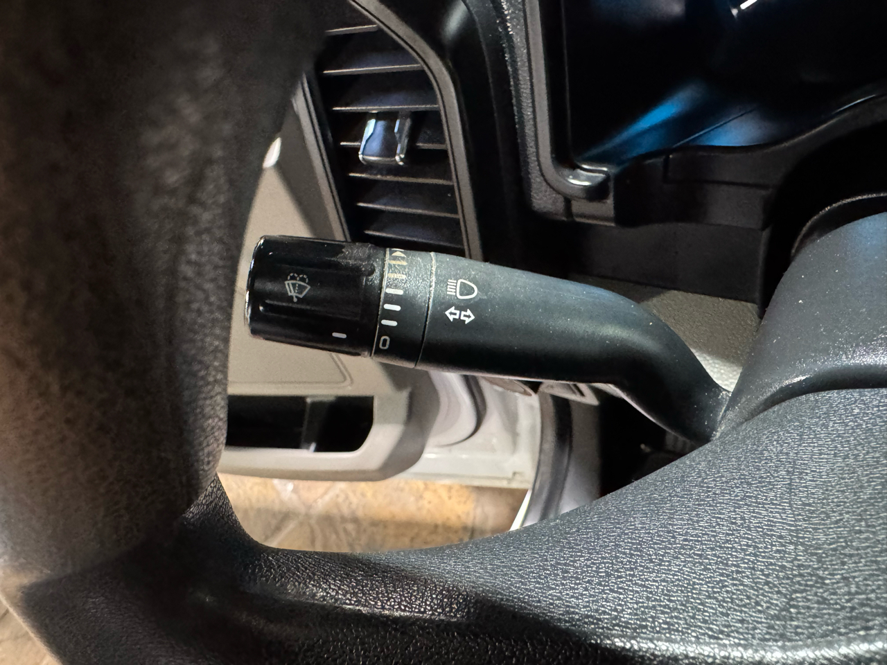 Ford F-150 2WD SuperCrew 145" STX 2020