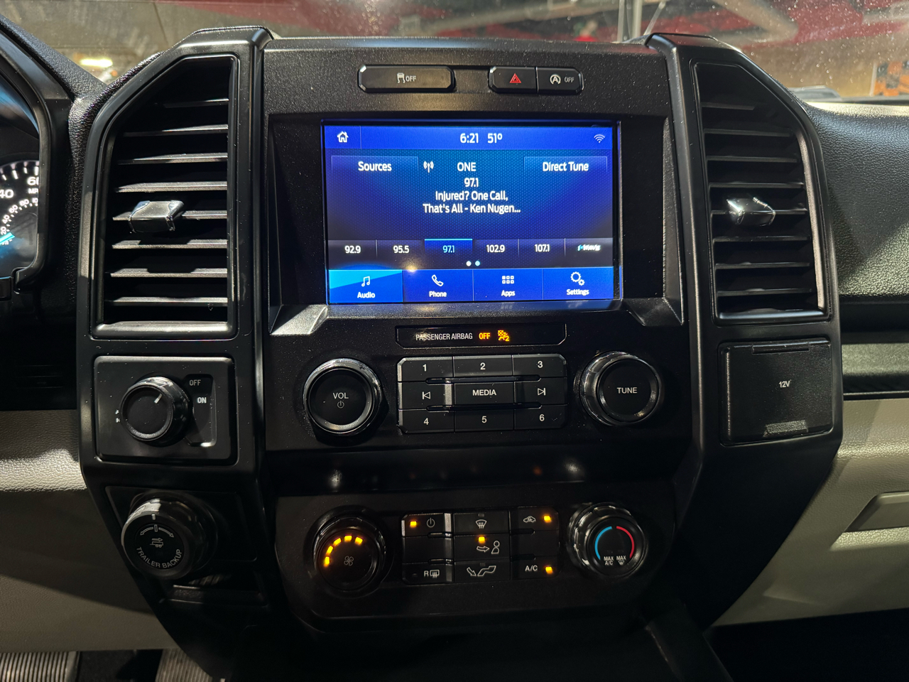 Ford F-150 2WD SuperCrew 145" STX 2020