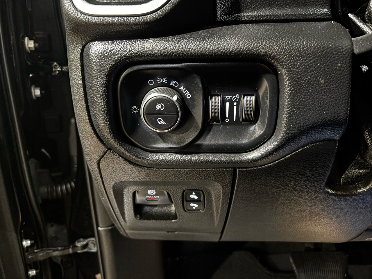 RAM 1500 Big Horn/Lone Star 4x2 Crew Cab 5'7" Box 2019