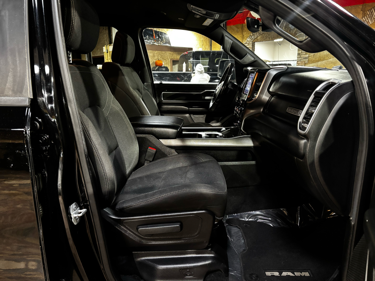 RAM 1500 Big Horn/Lone Star 4x2 Crew Cab 5'7" Box 2019