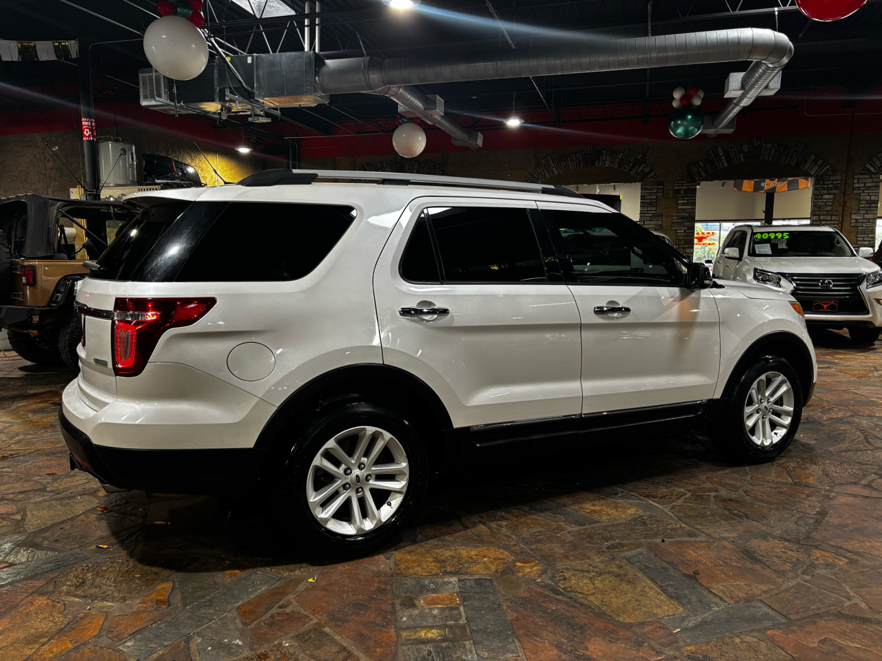 Ford Explorer FWD 4dr XLT 2014