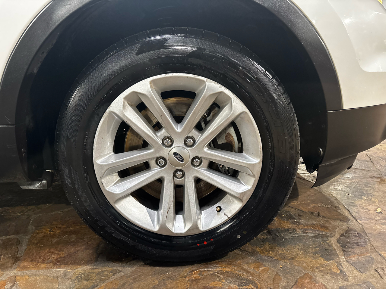 Ford Explorer FWD 4dr XLT 2014