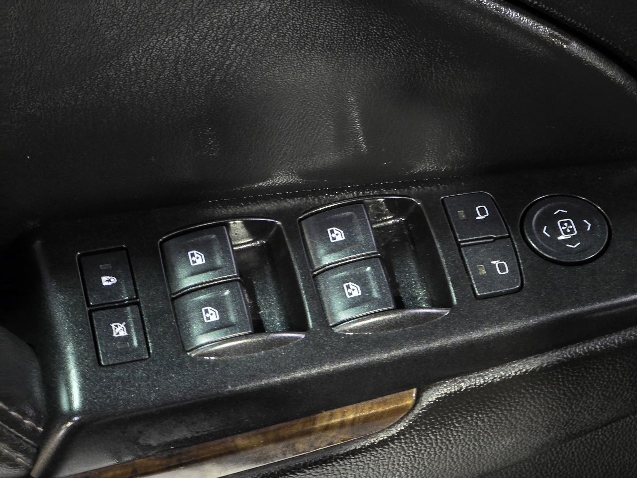 Chevrolet Tahoe 4WD 4dr LT 2016