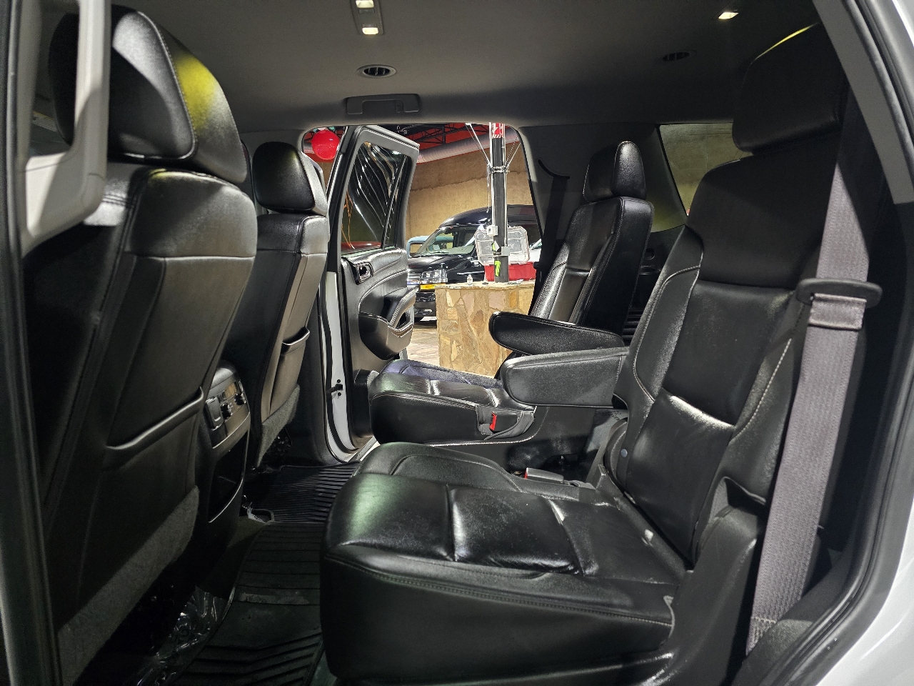 Chevrolet Tahoe 4WD 4dr LT 2016