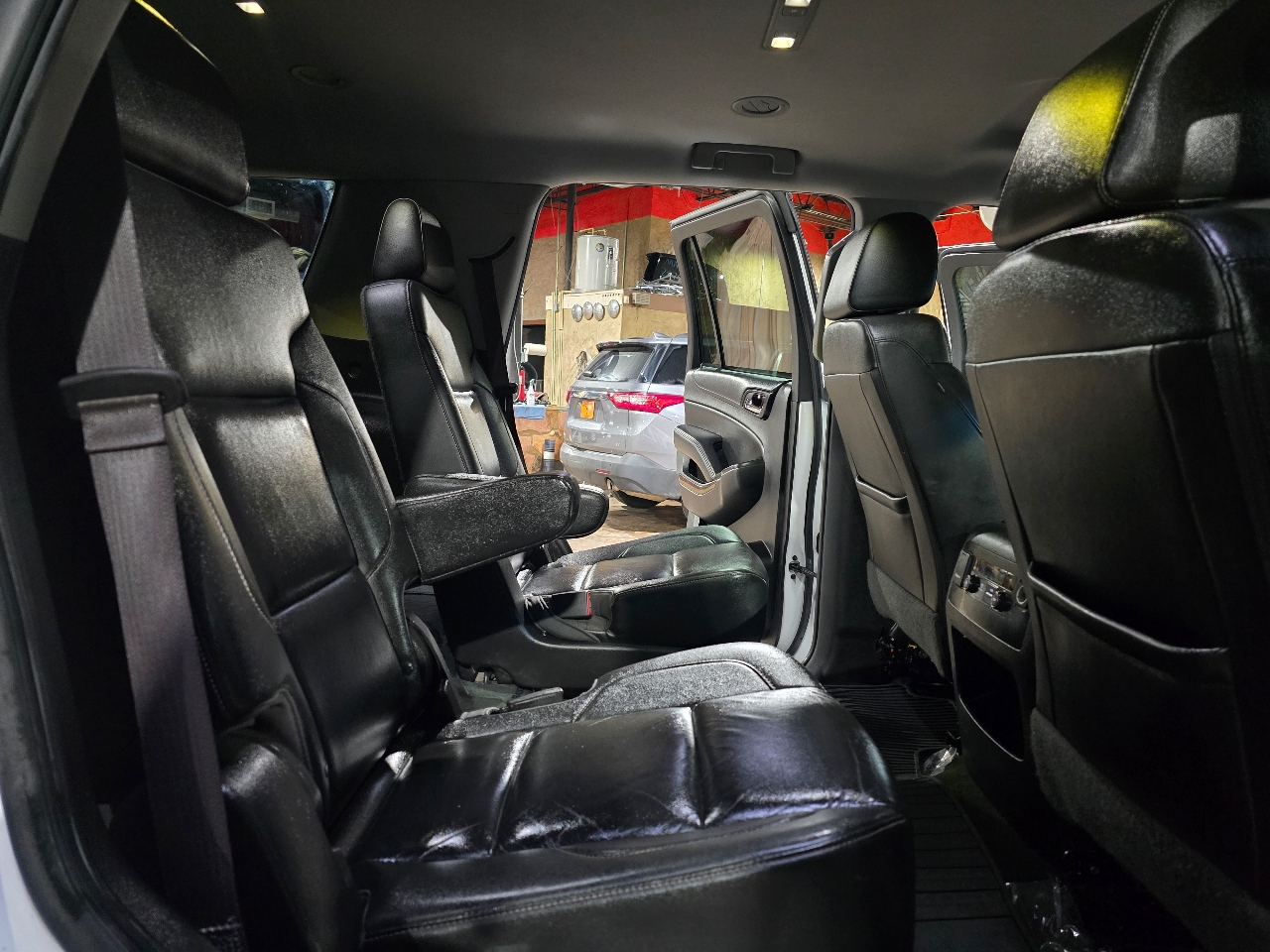 Chevrolet Tahoe 4WD 4dr LT 2016