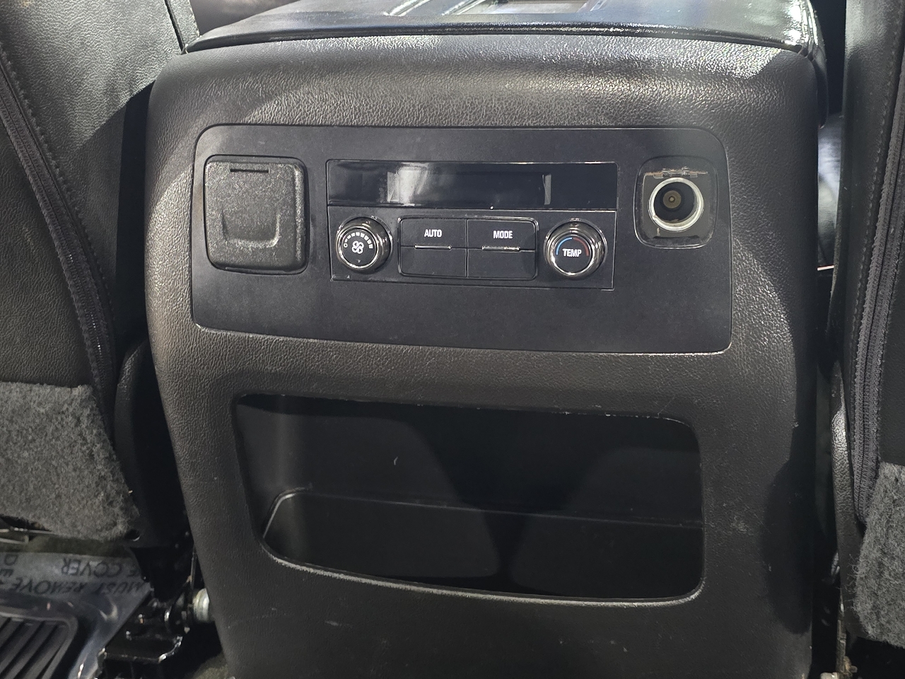 Chevrolet Tahoe 4WD 4dr LT 2016