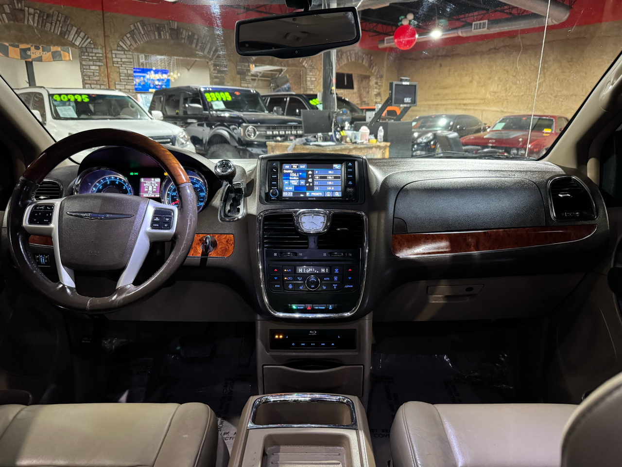 Chrysler Town & Country 4dr Wgn Limited 2014