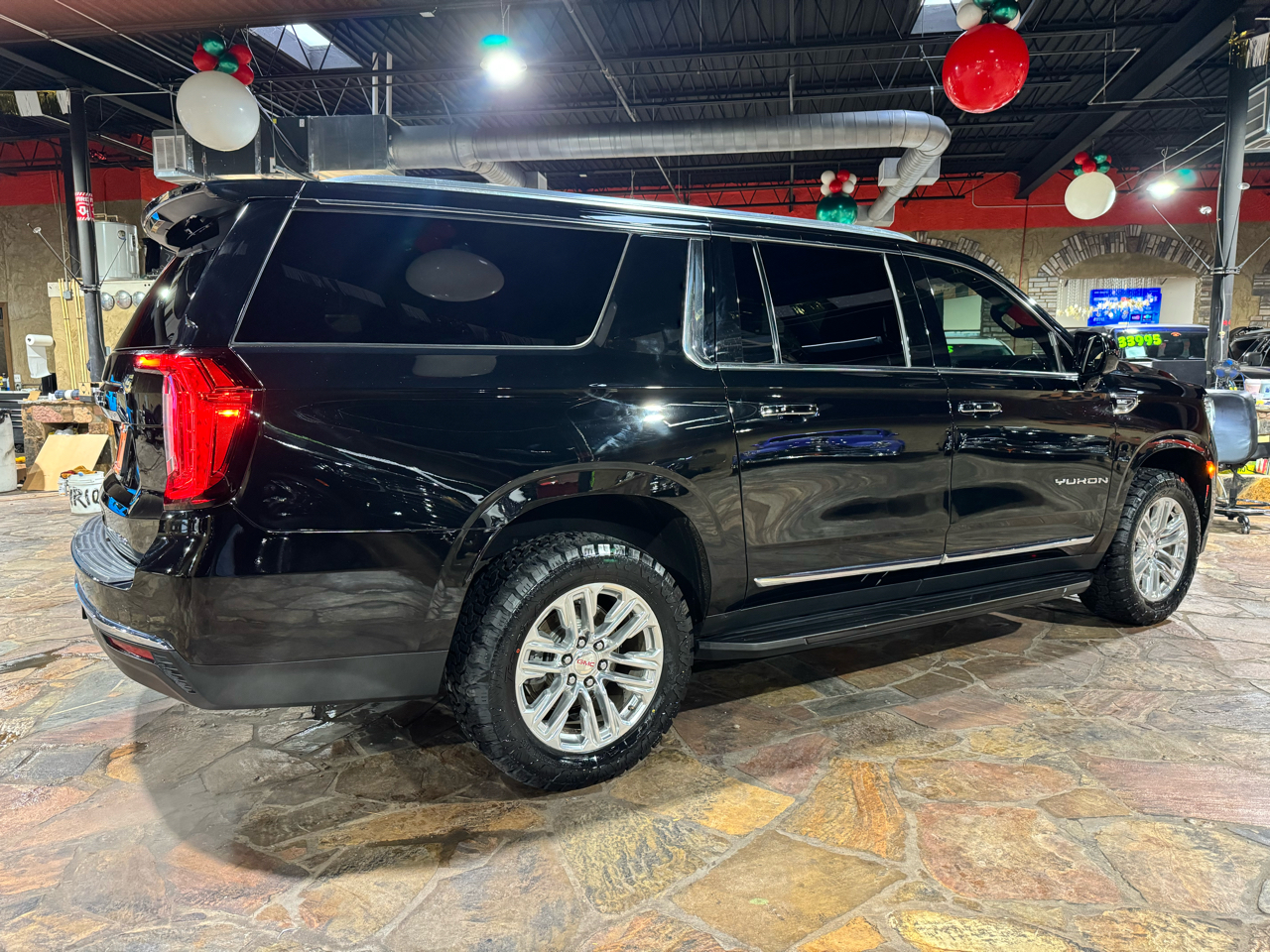 GMC Yukon XL 2WD 4dr SLT 2021