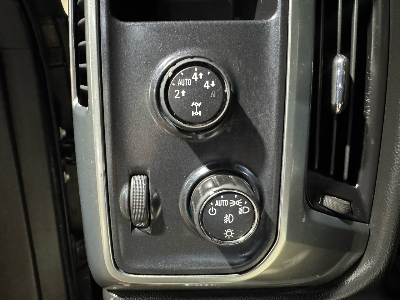 Chevrolet Silverado 1500 4WD Crew Cab 143.5" LT w/2LT 2014