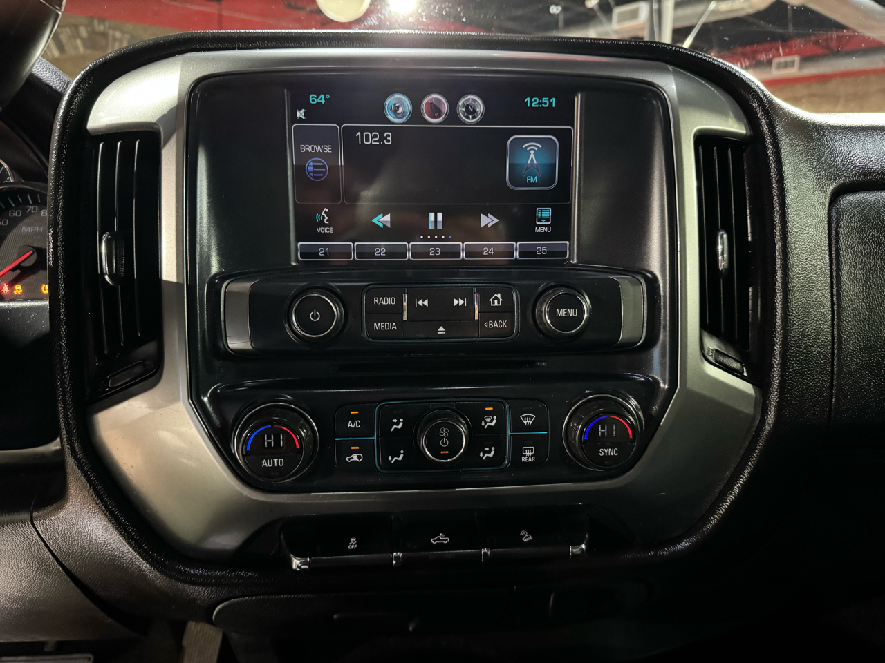 Chevrolet Silverado 1500 4WD Crew Cab 143.5" LT w/2LT 2014