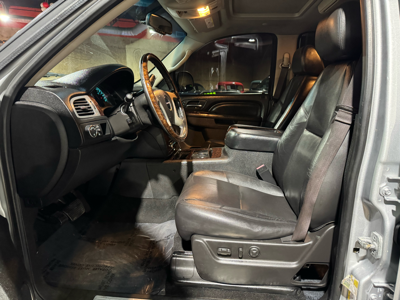 GMC Yukon AWD 4dr 1500 Denali 2013