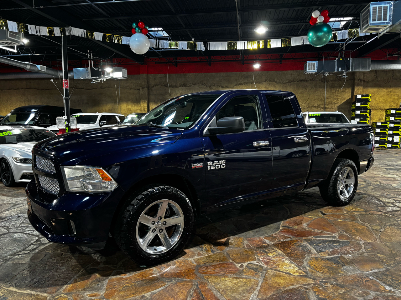 RAM 1500 2WD Quad Cab 140.5" Express 2013