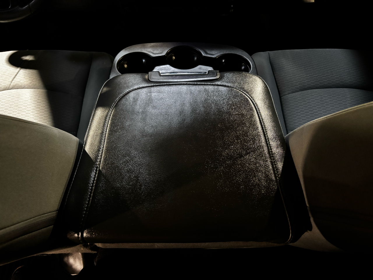 RAM 1500 2WD Quad Cab 140.5" Express 2013