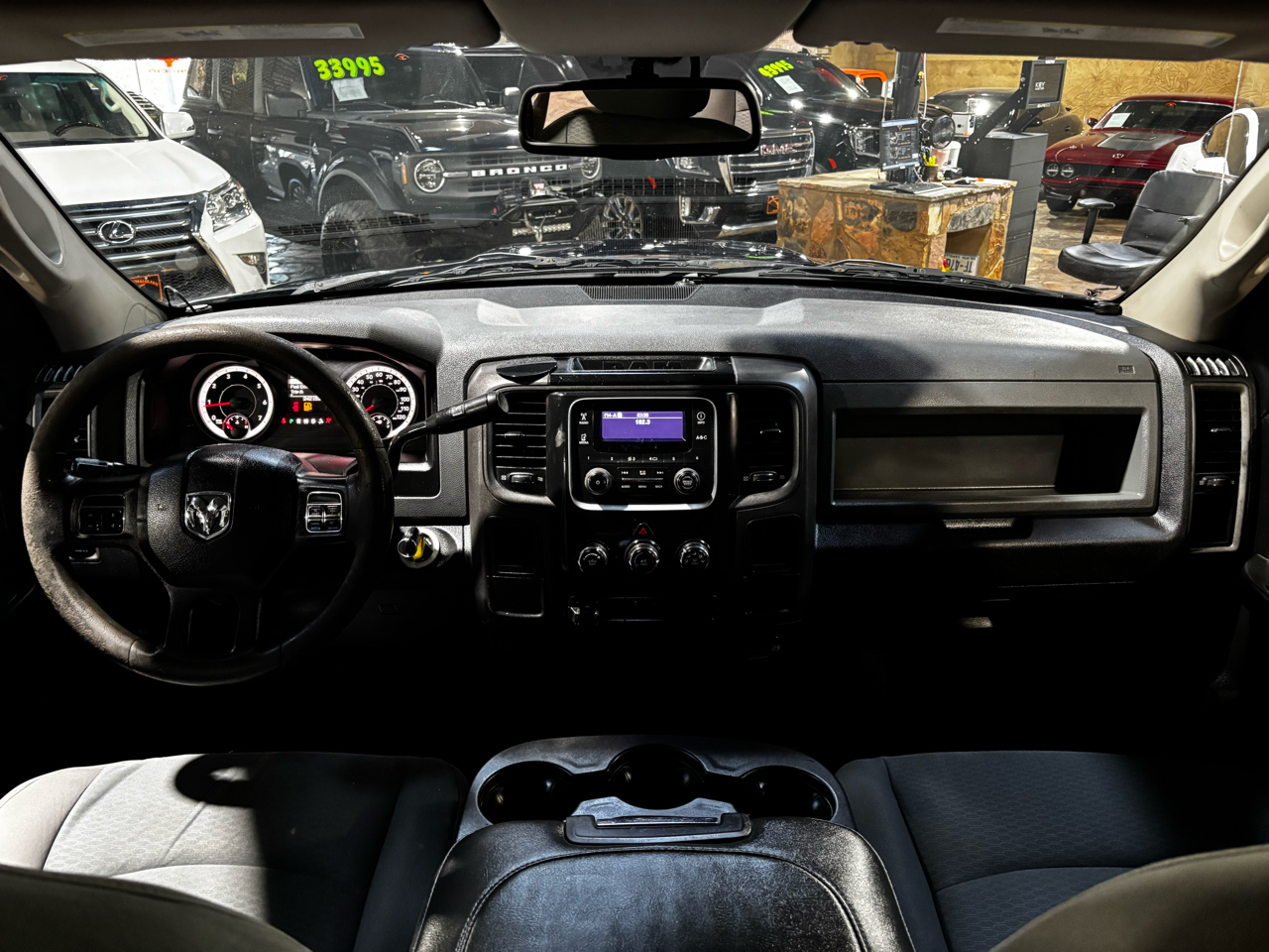 RAM 1500 2WD Quad Cab 140.5" Express 2013