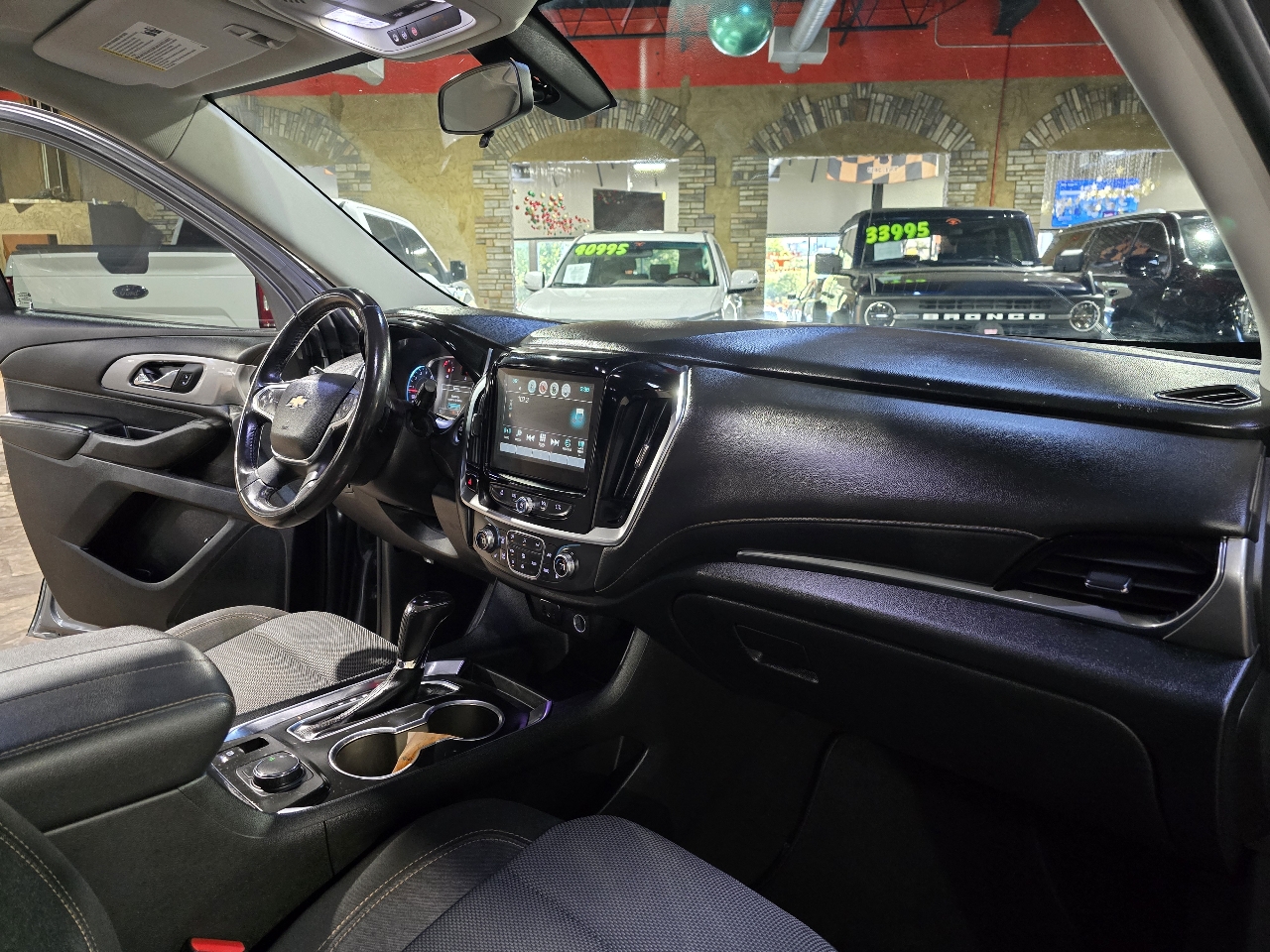 Chevrolet Traverse FWD 4dr LT Cloth w/1LT 2019