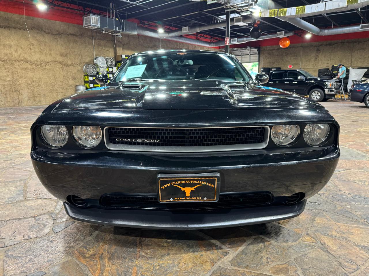 Dodge Challenger 2dr Cpe SXT 2012